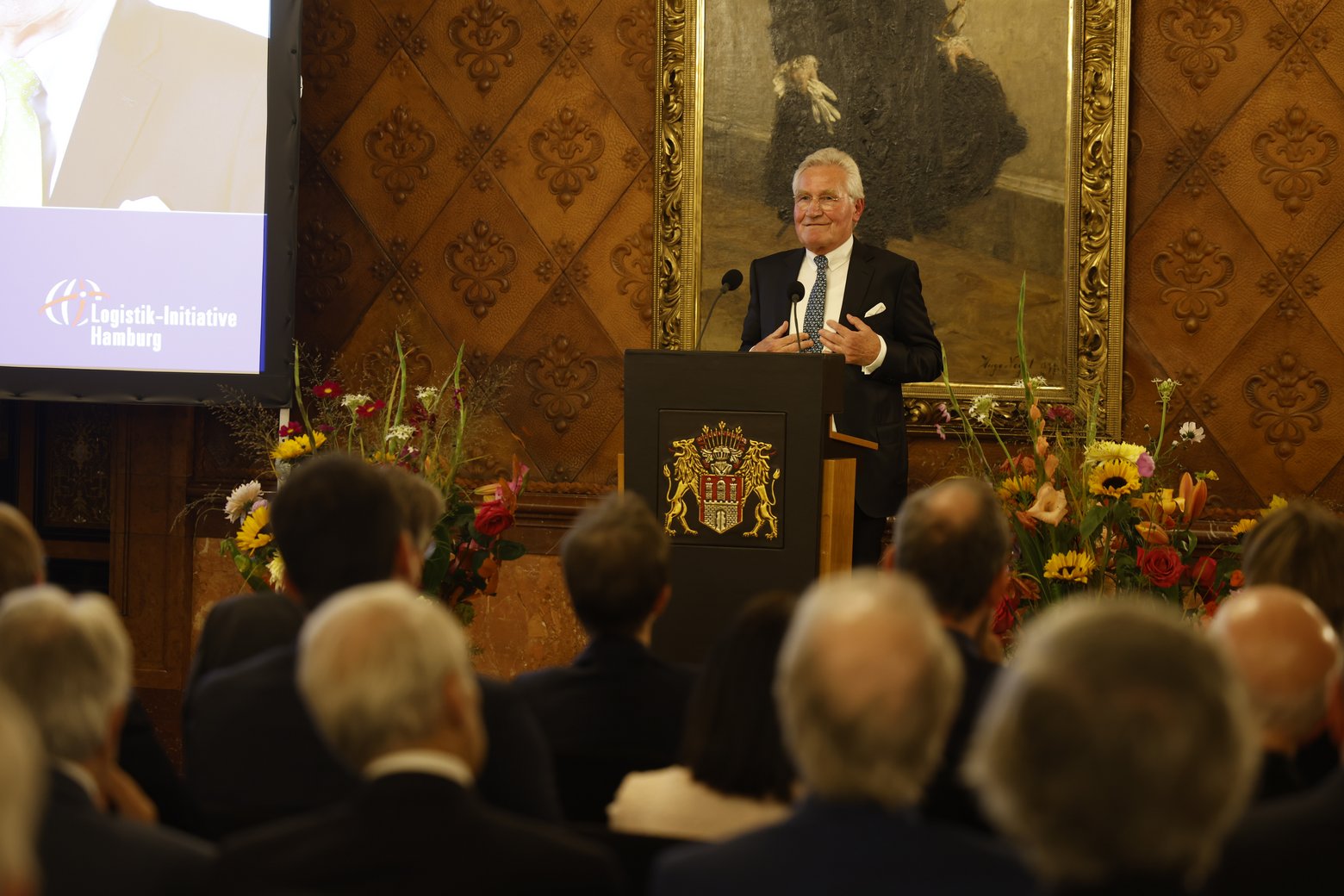 Rund_80_geladene_Gaeste_kamen_ins_Hamburger_Rathaus_zur_offiziellen_Verabschiedungd_von_Prof