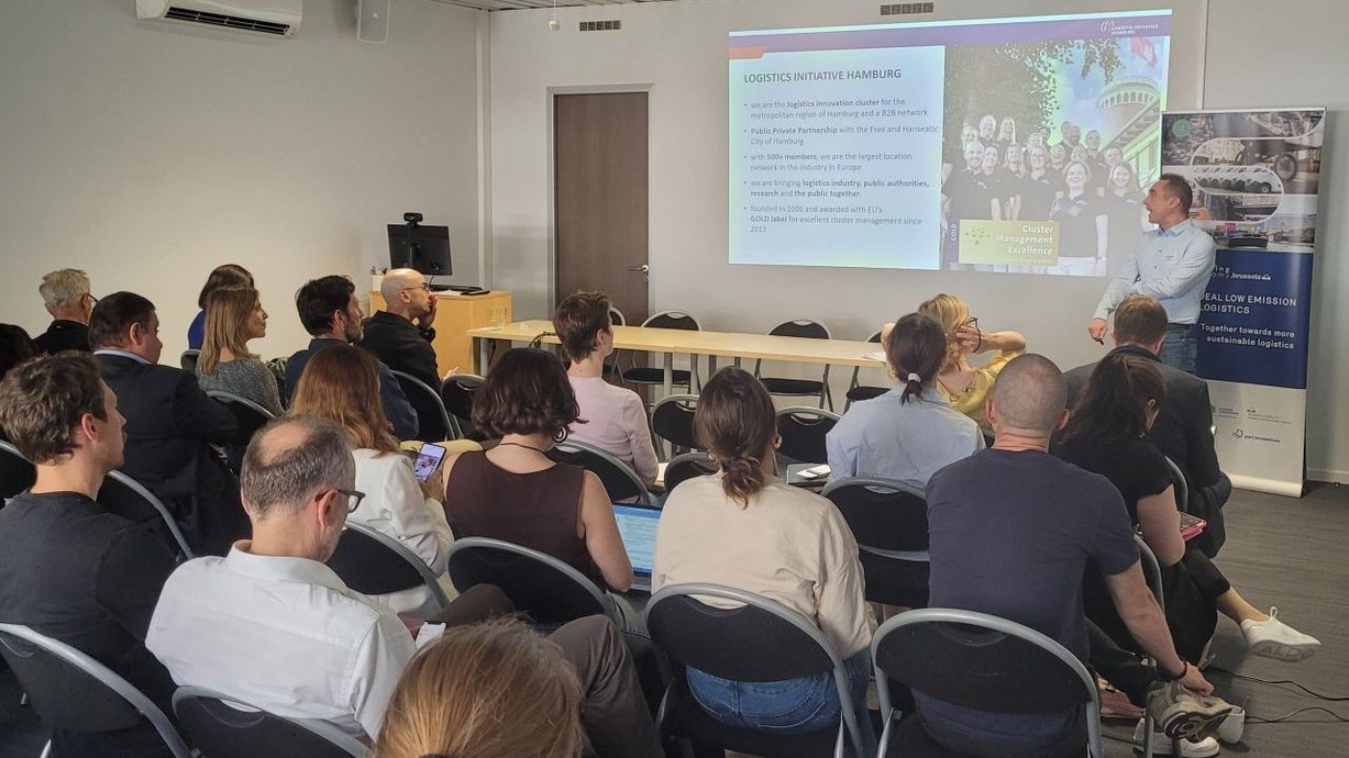 POLIS_Sophronius_Schalies__LIHH__referiert_in_Bruessel_bei_eines_POLIS-Veranstaltung_2025__Foto_LIHH
