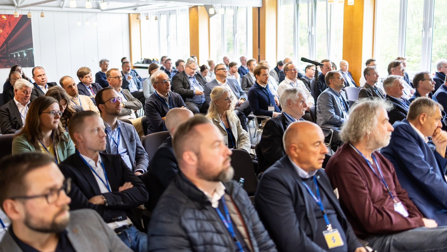 MetroLog_2026_Rund_100_Teilnehmende_aus_Wirtschaft__Politik_und_Wissenschaft_credits_Picselweb-Fotografie